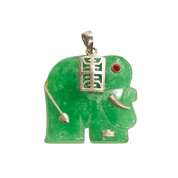 🐘 Sterling Silver Dyed Jade Elephant Pendant - Lucky Trunk Up - Picture 1 of 3